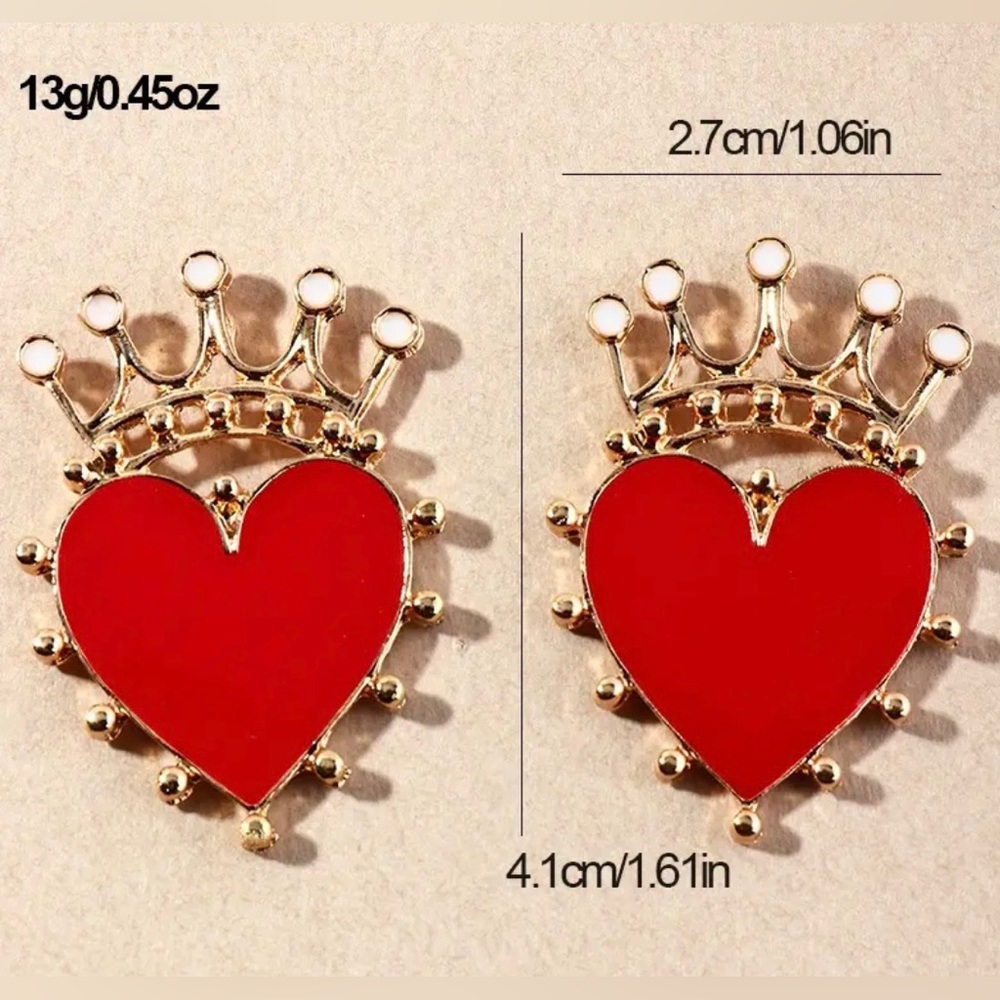 ❤️👑 Red and Gold Queen of Hearts Stud Earrings - Picture 6 of 7